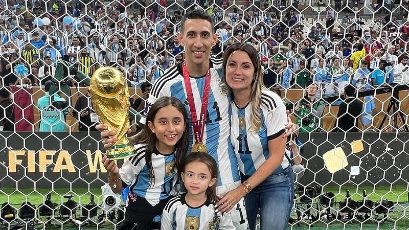 আমার মুমূর্ষু মেয়ে শিখিয়েছে, কখনও হাল ছাড়তে নেই: ডি মারিয়া