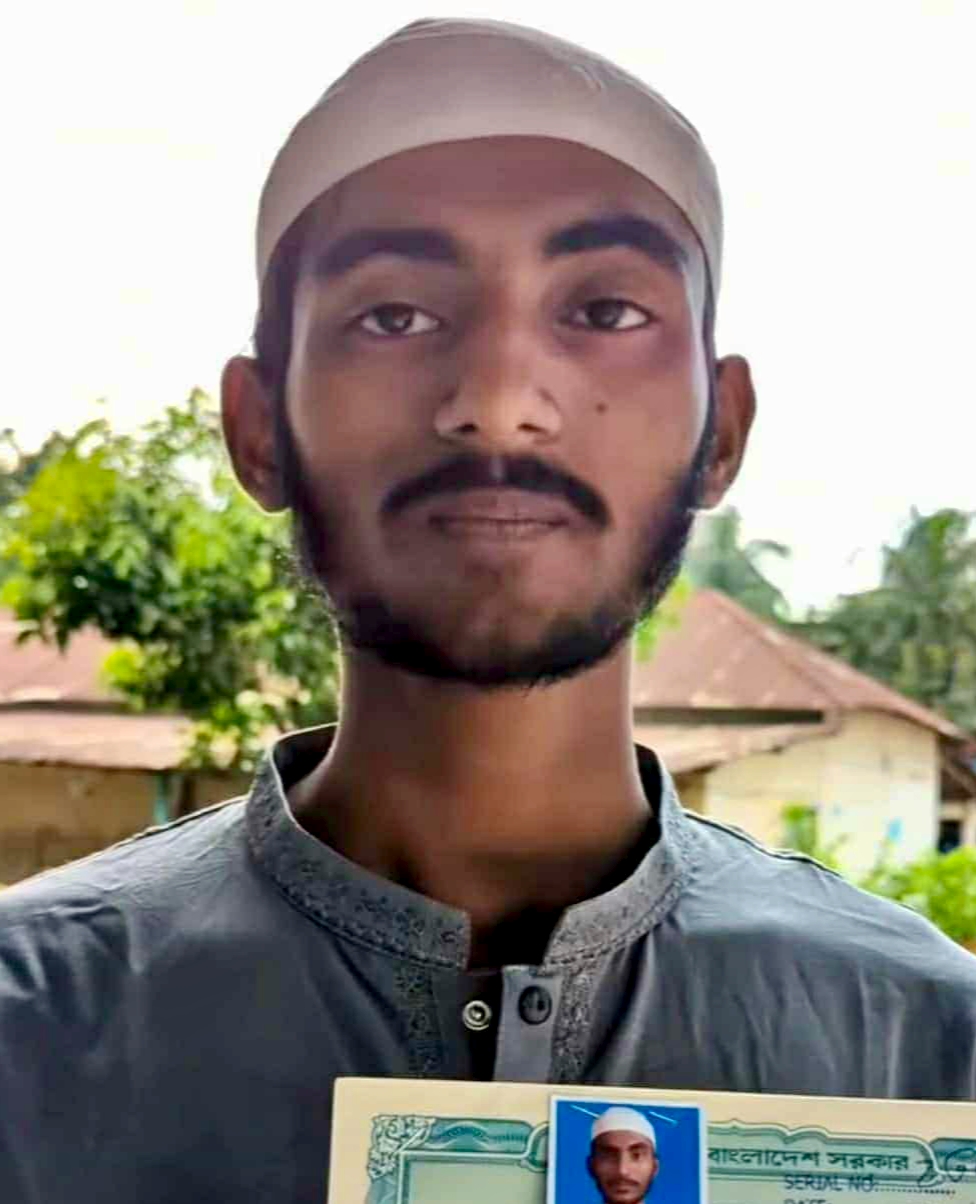 বগুড়ার শাজাহানপুরে হিন্দু যুবকের ইসলাম ধর্ম গ্রহণ