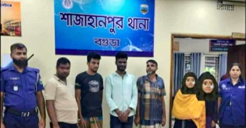 শাজাহানপুরে অটোরিক্সা ও ইজিবাইক চোর চক্রের ৬ সদস্য গ্রেপ্তার,