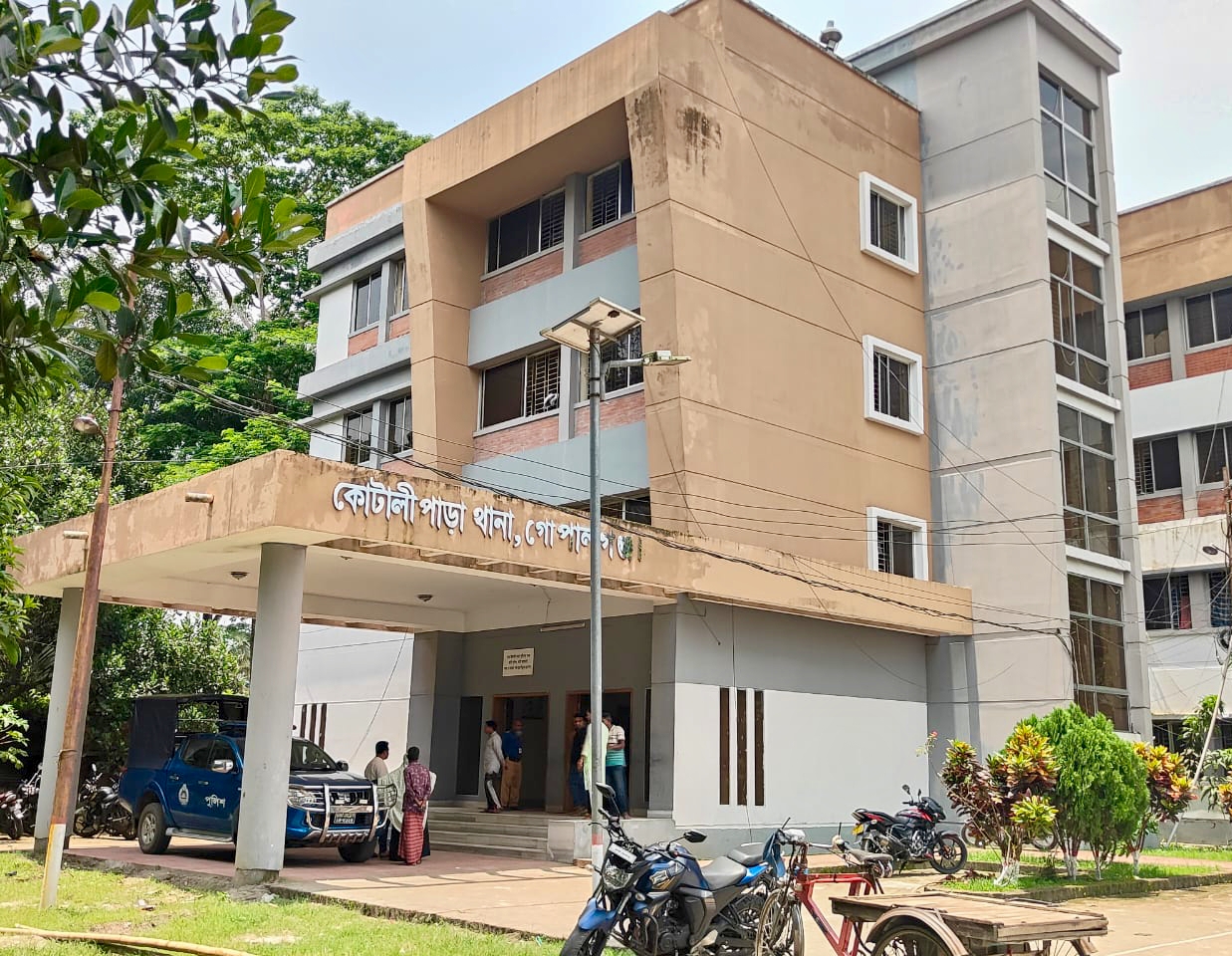 কোটালীপাড়ায় খাল থেকে যুবকের মরদেহ উদ্ধার