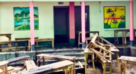 আশুলিয়ায় অগ্নিকান্ডে তিনটি দোকানসহ স্কুলের দুটি কক্ষ পুড়ে ছাই 