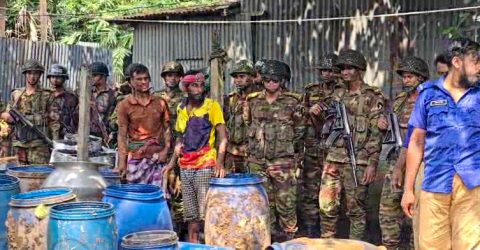 যৌথ বাহিনীর অভিযানে ১৫ হাজার লিটার চোলাই মদ ধ্বংস, আটক-৬