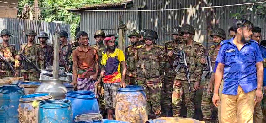 যৌথ বাহিনীর অভিযানে ১৫ হাজার লিটার চোলাই মদ ধ্বংস, আটক-৬