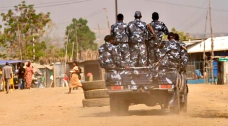 দক্ষিণ সুদানে ‘ত্রিভুজ প্রেমে’ বন্দুকযুদ্ধে অন্তত ১৪ সেনা নিহত