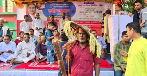 শেখ হাসিনা পালাই না,কিন্তু তিনিই প্রথম পালিয়েছিলেন”— আজিম উদ্দিন খান