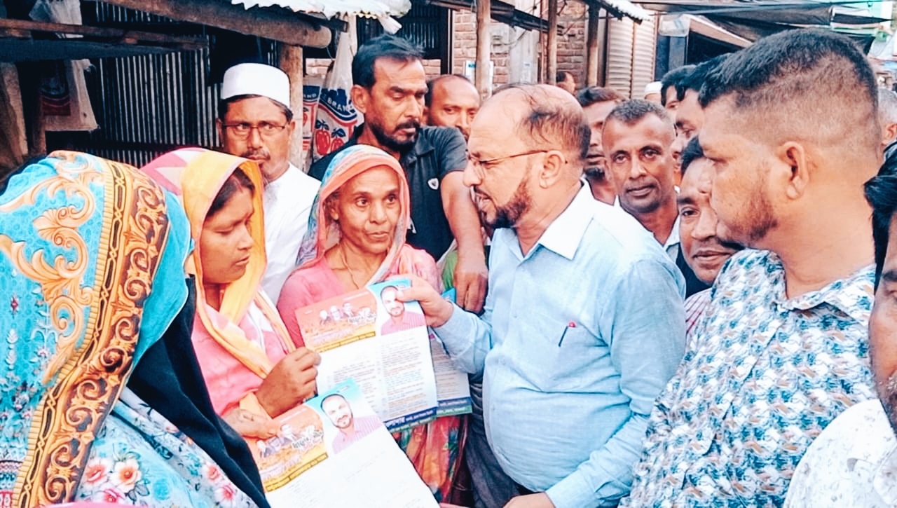 মোংলায় বিএনপির উদ্যোগে রাষ্ট্র মেরামতে ৩১ দফার লিফলেট বিতরণ