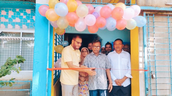 পাবনায় ২’টি উচ্চ বিদ্যালয়ে দুদকের সততা স্টোর উদ্বোধন