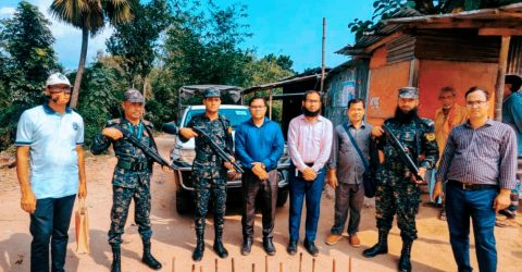 ঠাকুরগাঁওয়ে মোবাইল কোর্টের অভিযান, নিষিদ্ধ হর্ণে জরিমানা ও জব্দ অভিযান