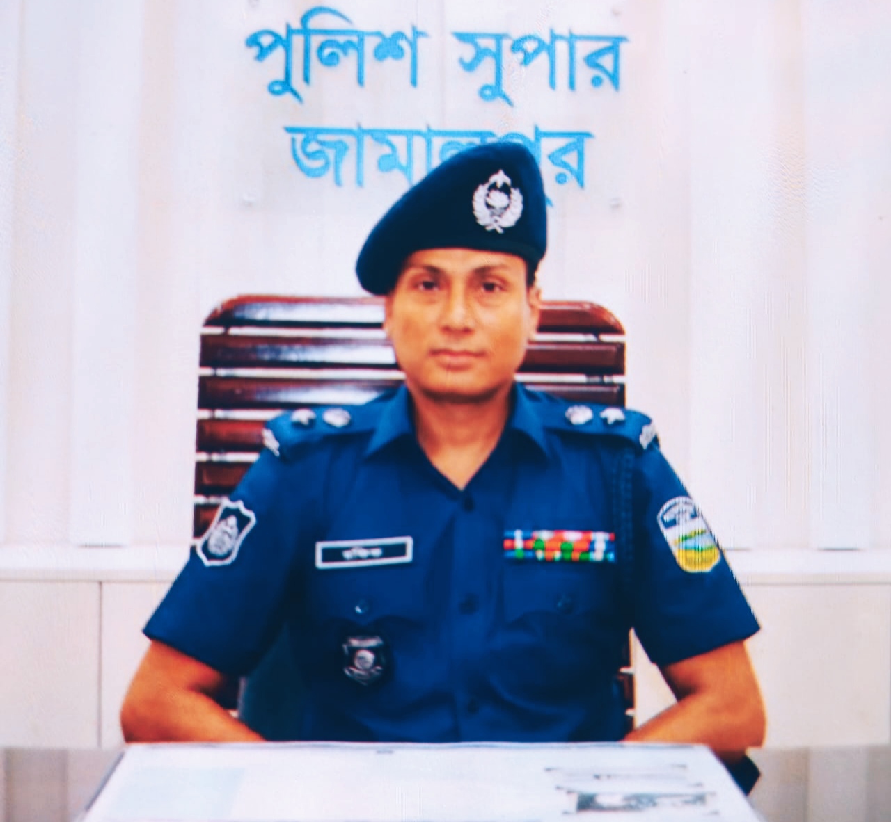 মানবিক পুলিশ সুপার: জামালপুরে দৃষ্টান্ত স্থাপন, সর্বত্র প্রশংসার ঢেউ