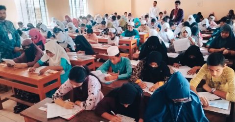 ভোলায় উৎসবমুখর পরিবেশে কিশোরকণ্ঠ মেধাবৃত্তি পরীক্ষা সম্পন্ন