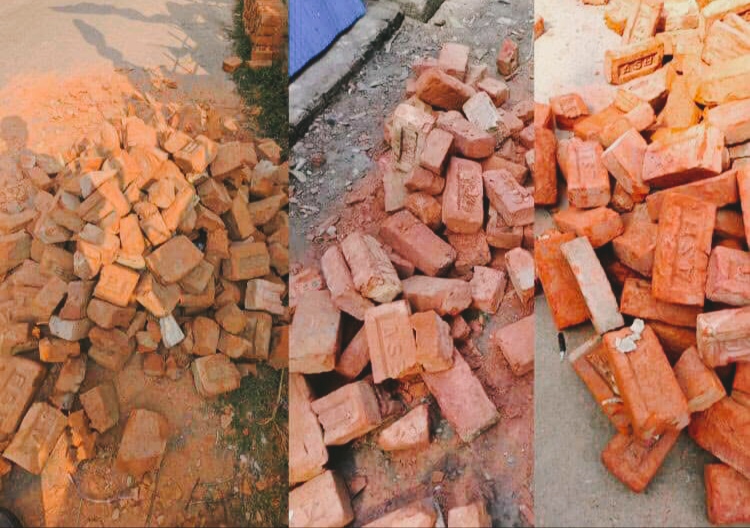 কাঠালিয়ায় সরকারি প্রকল্পে অনিয়মের গন্ধ—রাস্তা ও ড্রেন নির্মাণে নষ্ট ইটের ছড়াছড়ি