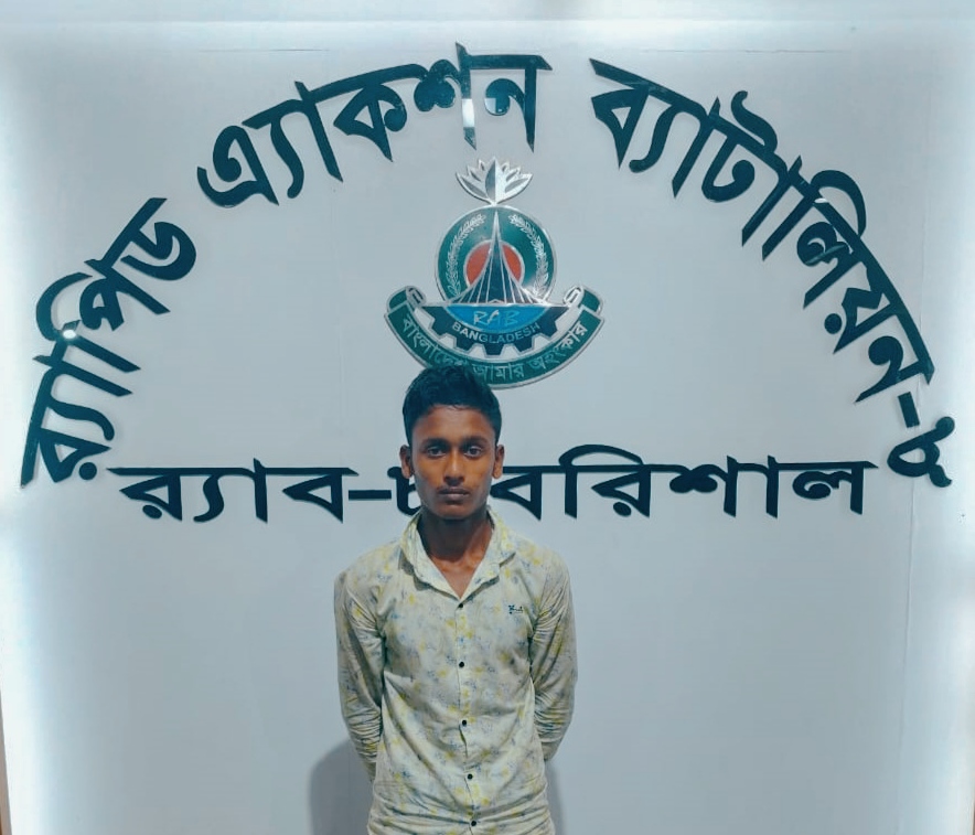 হৃদয় হত্যা রহস্য উন্মোচন: র‌্যাবের হাতে মঠবাড়িয়ার আসামি আটক