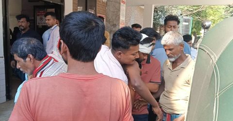 নরসিংদীর জজ কোর্টে হাজিরা দিতে এসে রক্তাক্ত ছাত্রদল নেতা