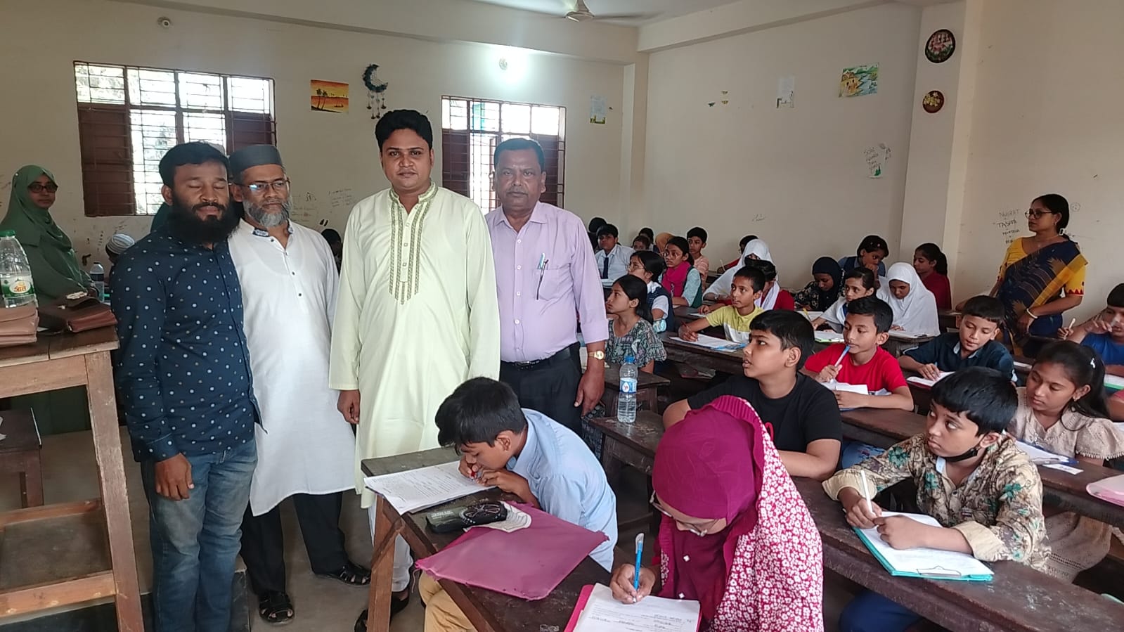 নোয়াখালীতে পূর্নিমাপেক্স বৃত্তি পরীক্ষা অনুষ্ঠিত ; ছাত্রছাত্রীদের স্বতঃস্ফূর্ত অংশগ্রহণ