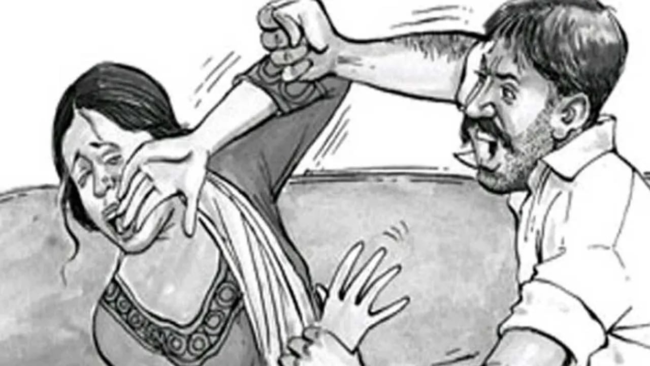 ঠাকুরগাঁওয়ে নৈশ কোচে নারী যাত্রীকে যৌন হয়রানির অভিযোগ, রুহিয়া চৌরাস্তায় কোচ আটক