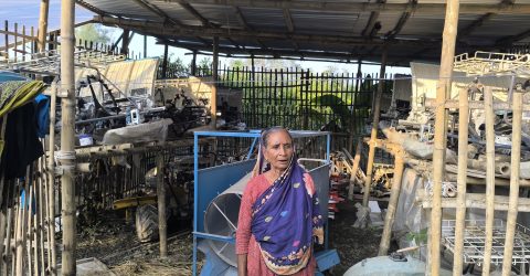 কৃষি অফিসের দিনমজুরের বাড়িতে কৃষি কাজে ব্যাবহৃত ১৯ টি মেশিন ও সোলার পাম্প