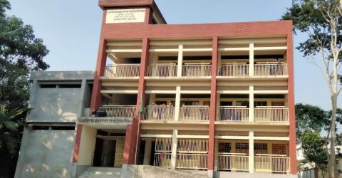 কোটালীপাড়ায় প্রাথমিক শিক্ষকদের কর্মবিরতি