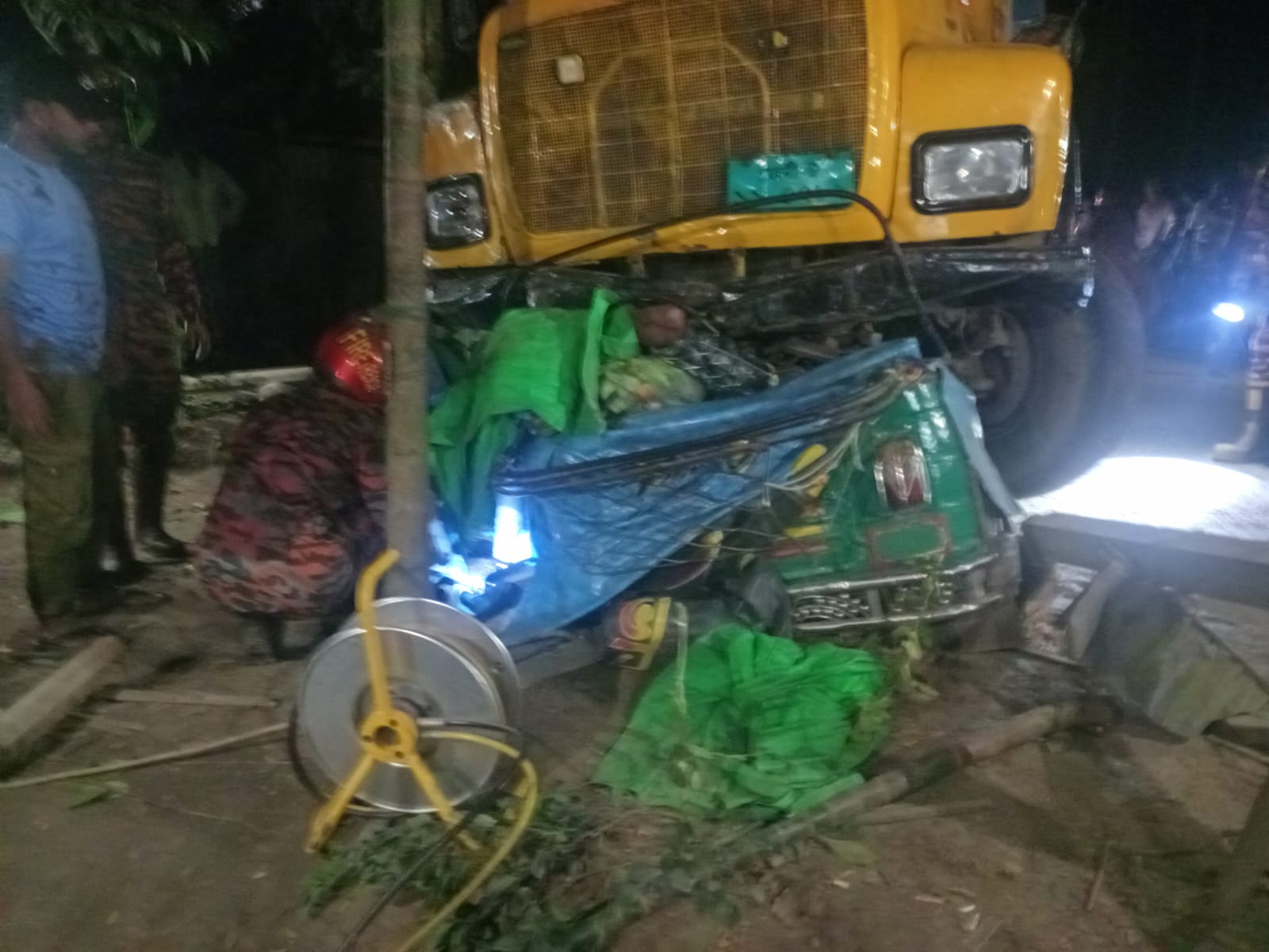 চৌদ্দগ্রামের ফেলনায় ত্রিমুখী সংঘর্ষে তিনজন নিহত