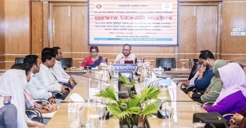 ২৪-এর রঙে গ্রাফিতি ও চিত্রাঙ্কন প্রতিযোগিতায় বিজয়ীদের পুরস্কার বিতরণ