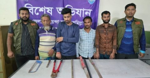 কুমিল্লায় ডাকাতি প্রস্তুতিকালে আন্তঃজেলা ডাকাত চক্রের ৪ সদস্য গ্রেপ্তার
