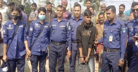 নড়াইল ঢাকাগামী এসপি গোল্ডেন পরিবহনে অভিযানে বিদেশী মদসহ আটক-১