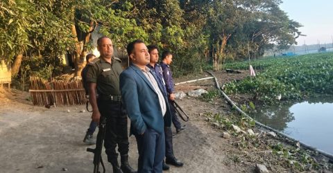 ফরিদপুরে ভ্রাম্যমান আদালতের অভিযান: বালু উত্তোলনের সময় দুটি ড্রেজার মেশিন ধ্বংস’