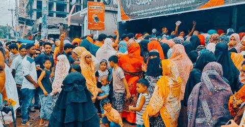 ফেসবুকে ‘১ হাজারে ৪ থ্রিপিস’ অফার, শেষমেশ প্রতারণা!