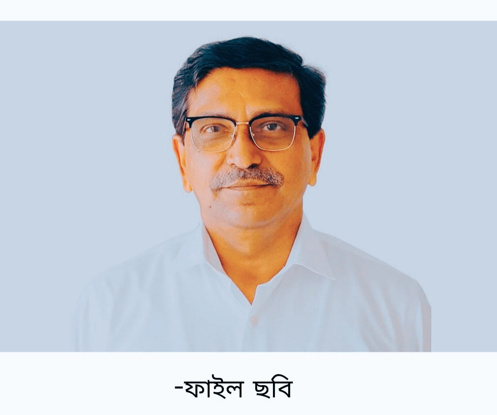 “হানিফসহ ৪ জনের বিচার শুরু, জারি হলো গ্রেপ্তারি পরোয়ানা”