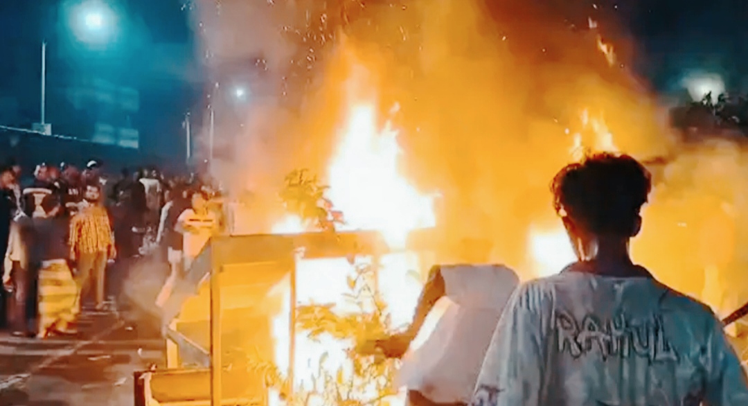 বিএনপির মনোনয়ন না পেয়ে ঢাকা-ভাঙ্গা এক্সপ্রেসওয়ে অবরোধ