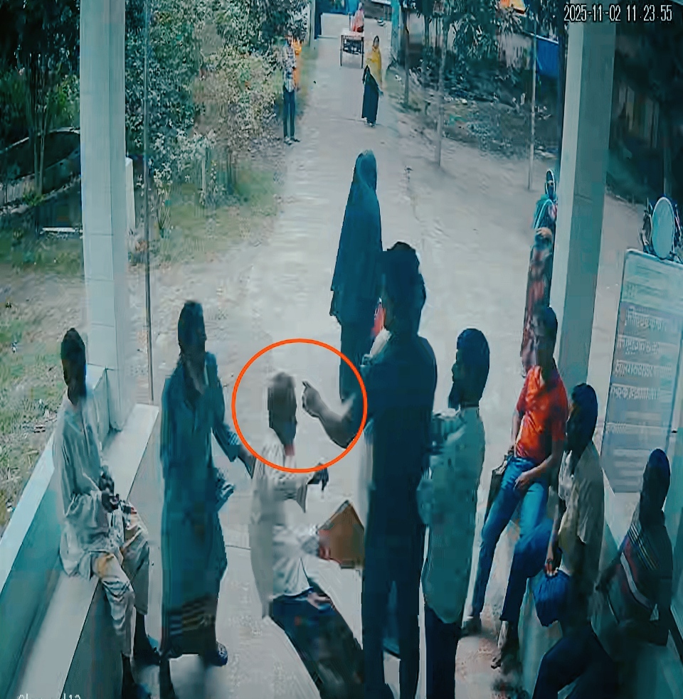 সিসিটিভি ফুটেজে ধরা পড়ল আলফাডাঙ্গা ভূমি অফিসে মারামারির আসল কারণ
