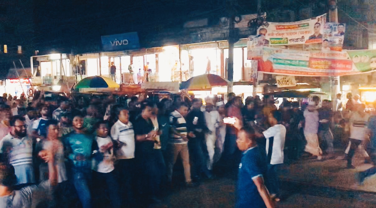 কামরুল হুদা প্রার্থী হওয়ায় চৌদ্দগ্রামে বিএনপির আনন্দ মিছিল