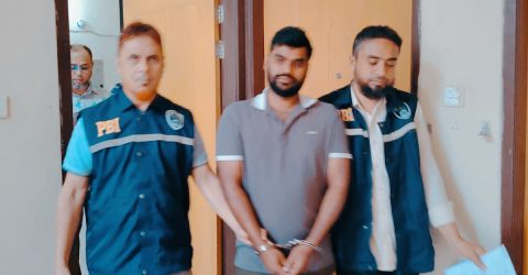 নোয়াখালীতে অনলাইন বিকাশ প্রতারক চক্রের এক সদস্য গ্রেপ্তার