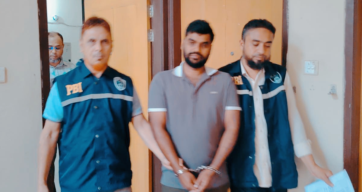 নোয়াখালীতে অনলাইন বিকাশ প্রতারক চক্রের এক সদস্য গ্রেপ্তার