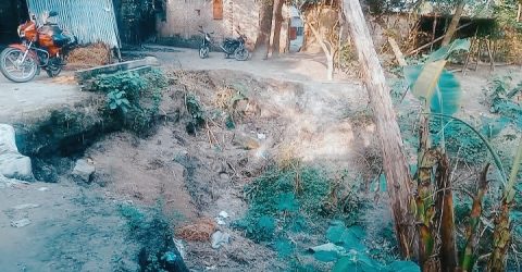 পলাশবাড়ীর কিশোরগাড়ীতে সড়ক ও কালভার্ট ভেঙে পড়ায় চরম ভোগান্তি
