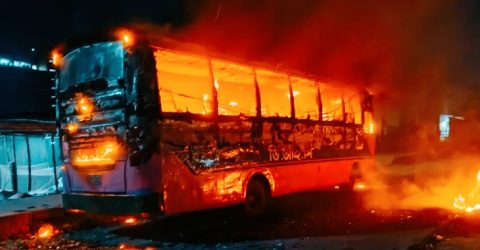 গাজীপুরে সড়কের পাশে দাঁড়িয়ে থাকা ৩টি বাসে আগুন দিয়েছে দুর্বৃত্তরা