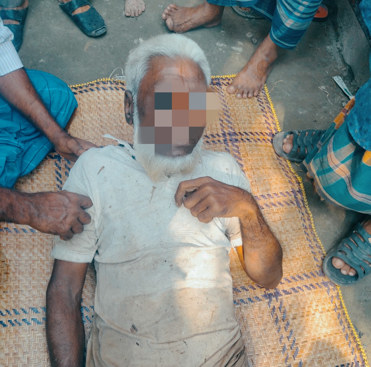 নোয়াখালীর বেগমগঞ্জে বিদ্যুতের তার ছিঁড়ে পড়ে বৃদ্ধের মৃত্যু