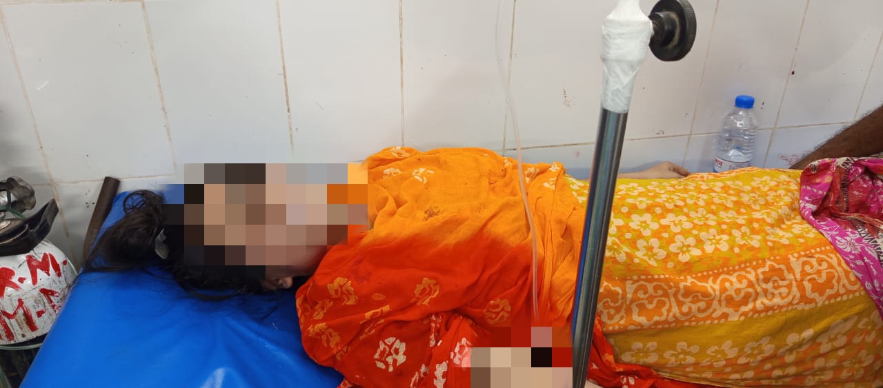 রামগঞ্জে ভাবীকে জবাই করে হত্যার চেষ্টার অভিযোগ দেবরের বিরুদ্ধে 