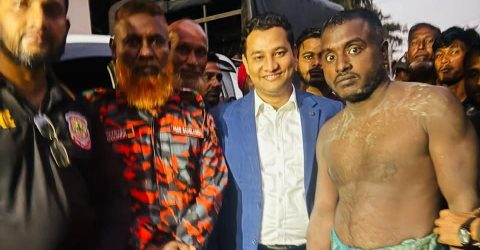 ৫ ঘন্টা পর চোরাবালি থেকে উদ্ধার মানসিক ভারসাম্যহীন যুবক