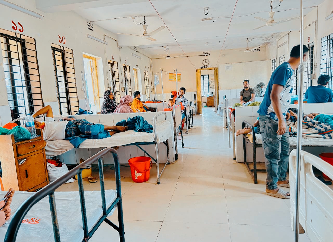 বুড়িচংয়ে ঘরে ঘরে জ্বর-সর্দি-কাশিতে আক্রান্ত শিশুরা